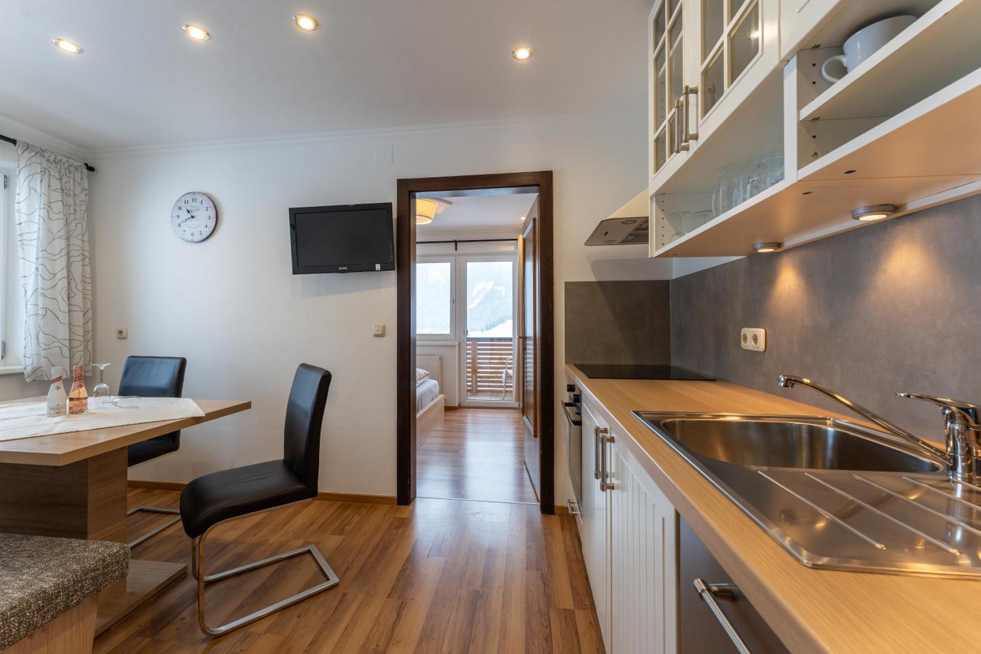 Fernerblick Apartments トゥクス エクステリア 写真