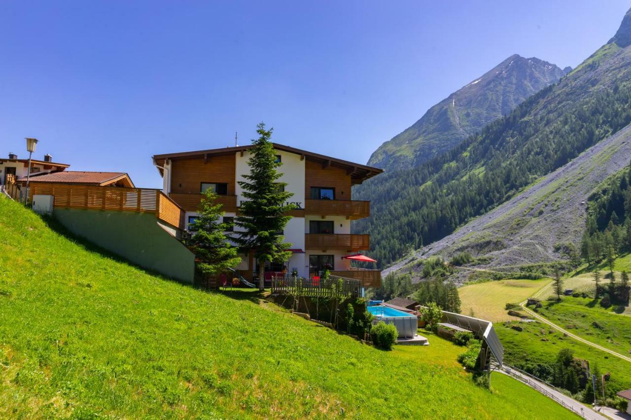 Fernerblick Apartments トゥクス エクステリア 写真