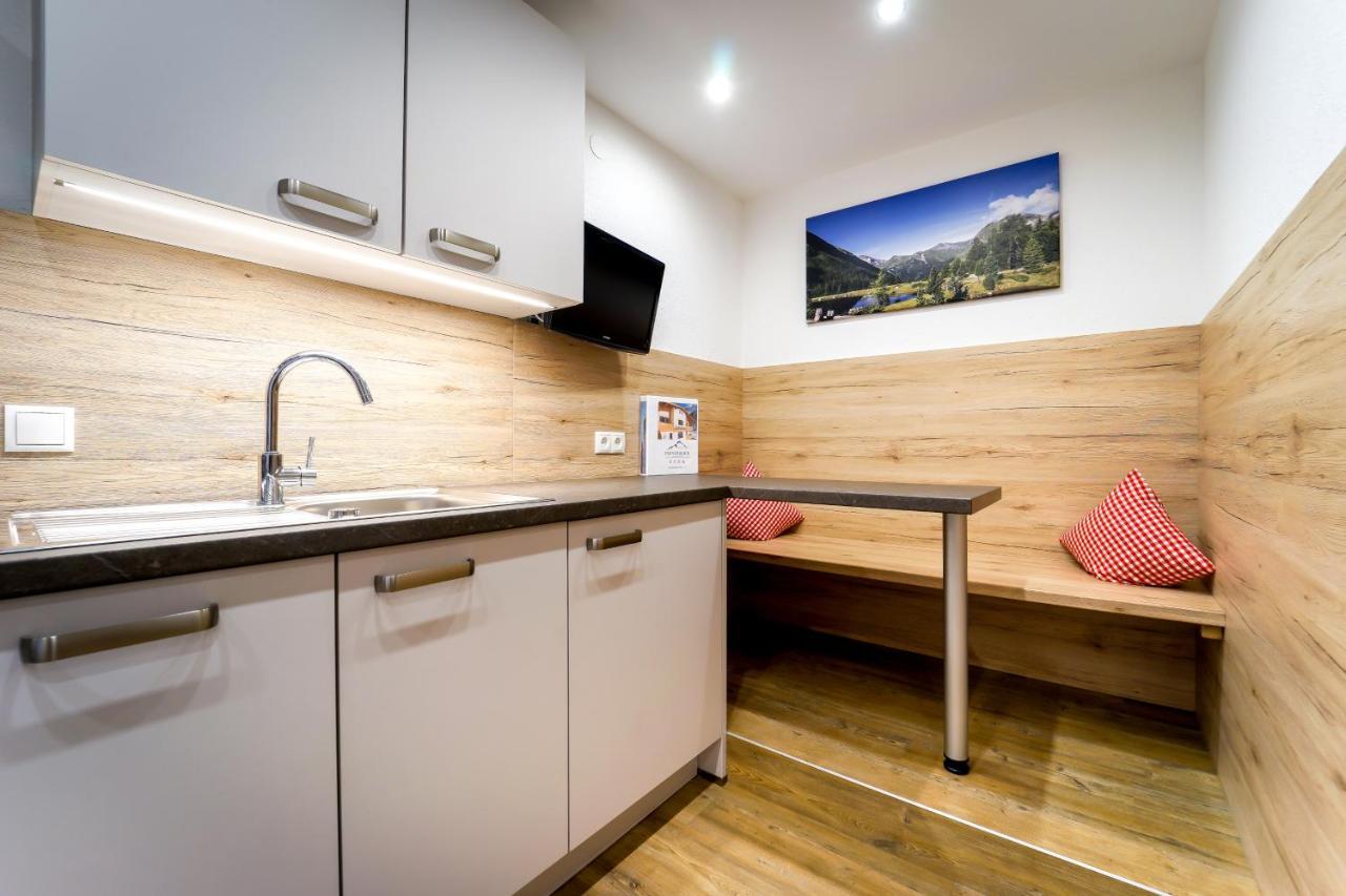 Fernerblick Apartments トゥクス エクステリア 写真